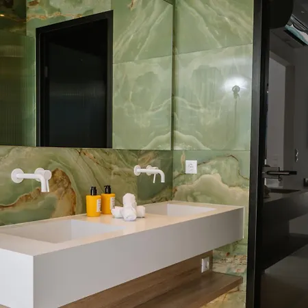 Sardines Luxury Suites Hersonissos  Exterior photo