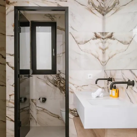 Sardines Luxury Suites Hersonissos  Exterior photo
