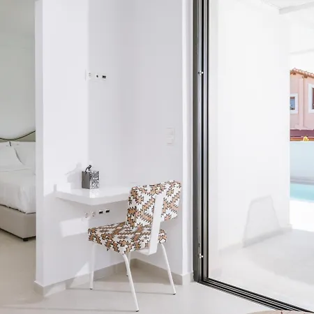 Sardines Luxury Suites Hersonissos  Exterior photo