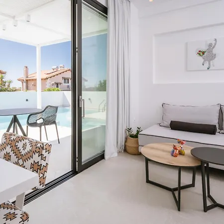 Sardines Luxury Suites Hersonissos  Exterior photo